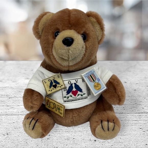 Vintage 1996 USPS Love Stamp Teddy Bear Plush w/ Attached Pins and Shirt 8" EUC - Picture 2 of 8